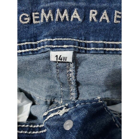 Gemma Rae Curvy Capri Mid-Rise Blue Jeans Bling Back Pockets Plus Size 14W - NEW - Picture 3 of 5